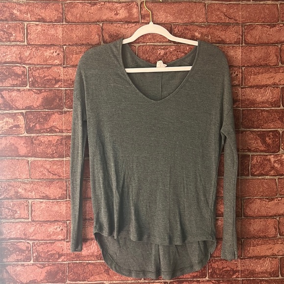 Green Full Tilt Long Sleeve Tee Shirt - Picture 1 of 3